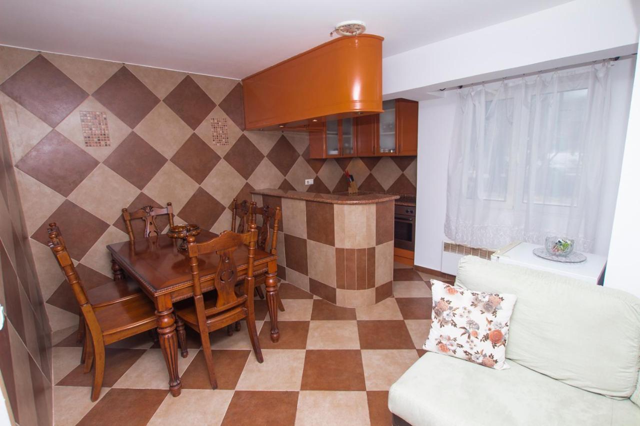 Lea Apartment บาร์ ภายนอก รูปภาพ