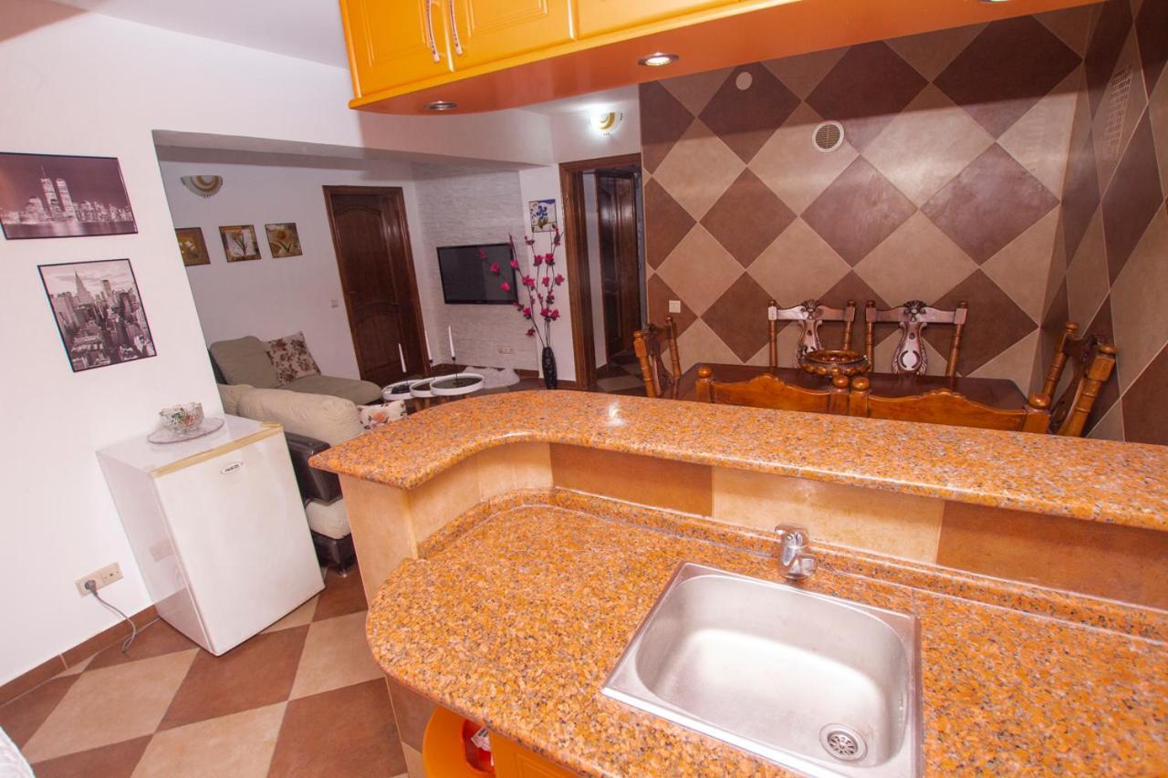Lea Apartment บาร์ ภายนอก รูปภาพ