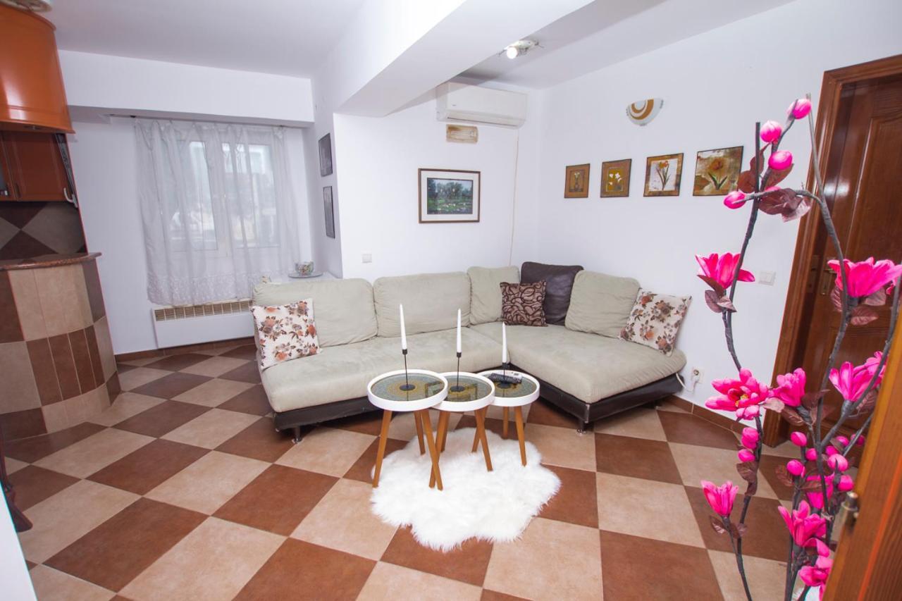 Lea Apartment บาร์ ภายนอก รูปภาพ