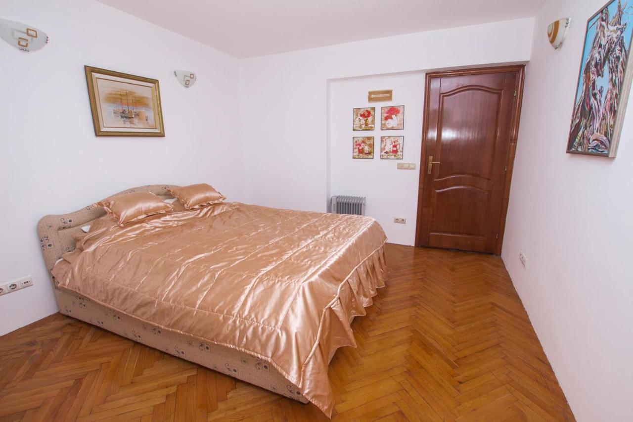 Lea Apartment บาร์ ภายนอก รูปภาพ