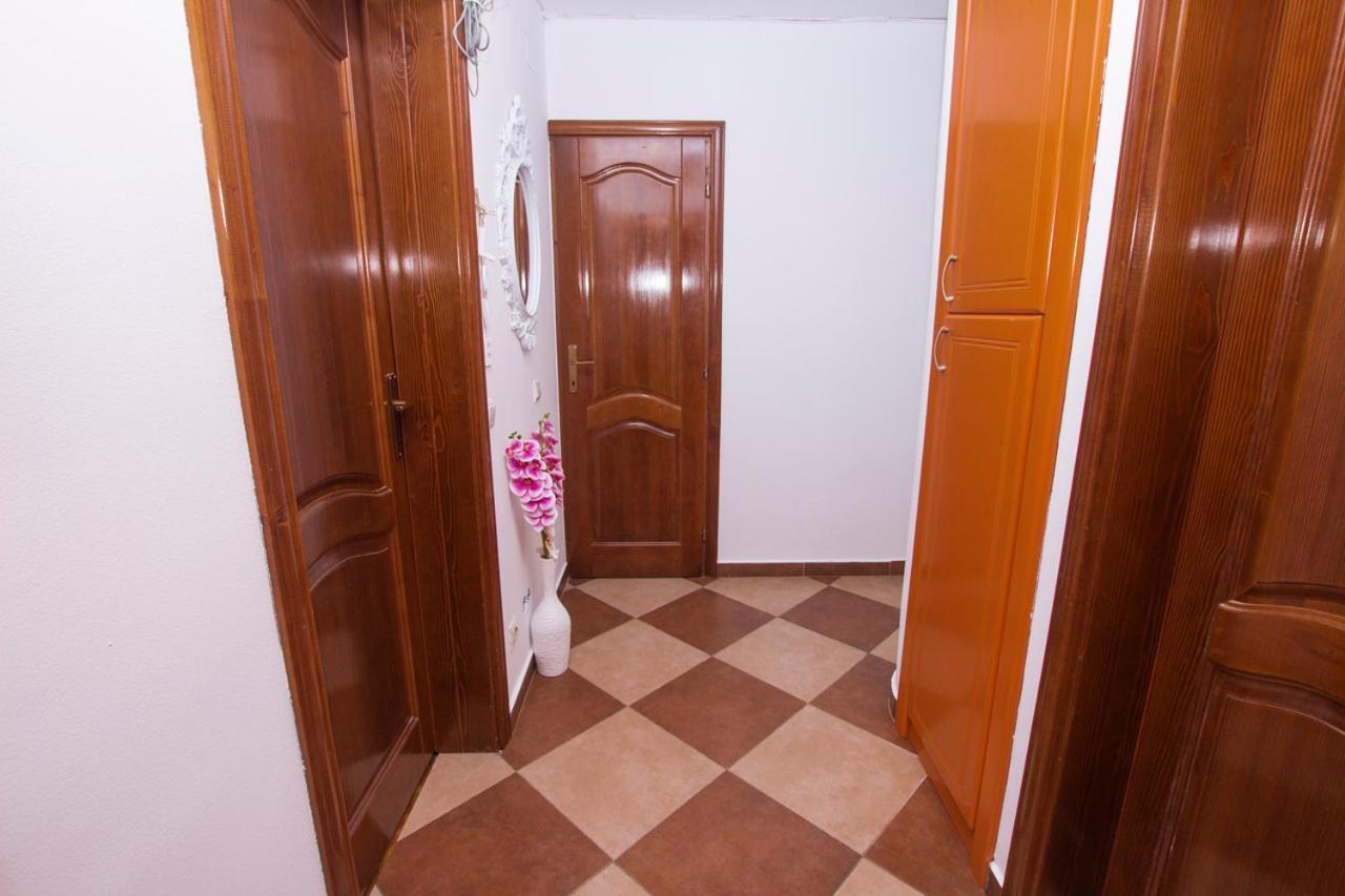 Lea Apartment บาร์ ภายนอก รูปภาพ