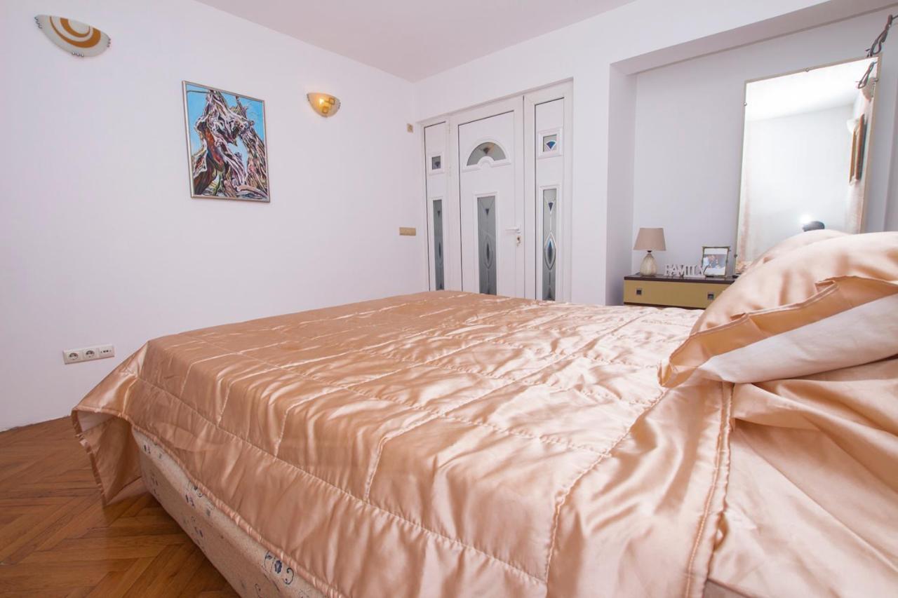 Lea Apartment บาร์ ภายนอก รูปภาพ