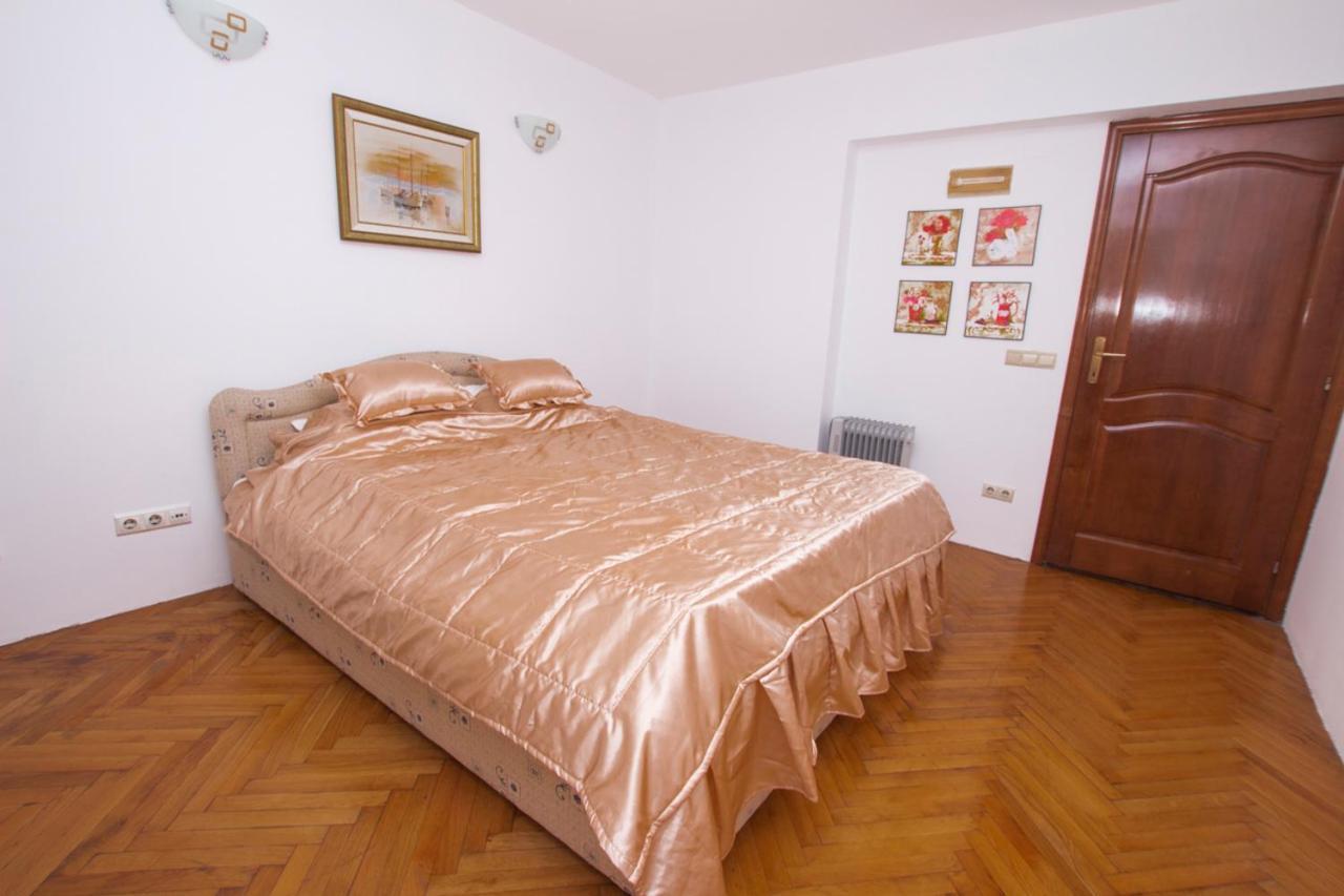 Lea Apartment บาร์ ภายนอก รูปภาพ