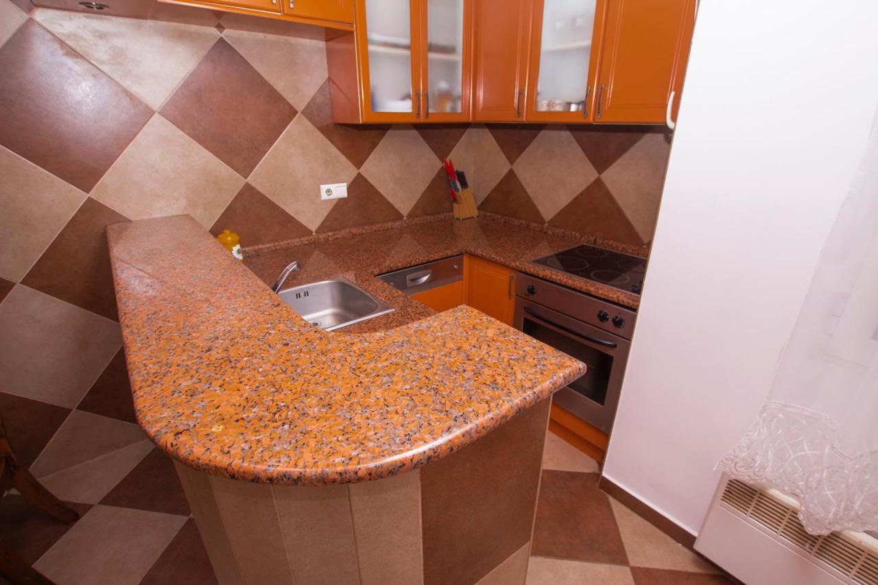 Lea Apartment บาร์ ภายนอก รูปภาพ