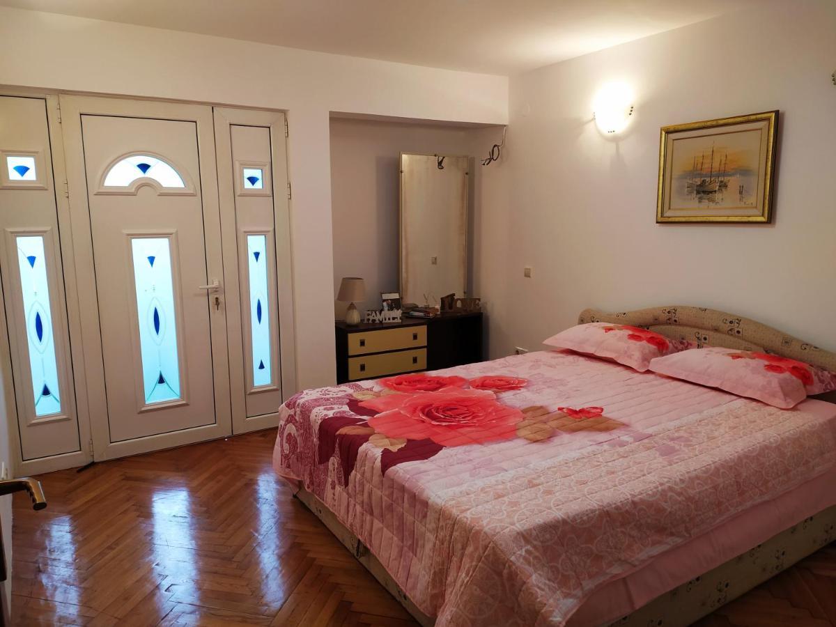 Lea Apartment บาร์ ภายนอก รูปภาพ